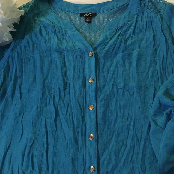 COPY - Alyx 2X- Button Down Blouse - Picture 2 of 4